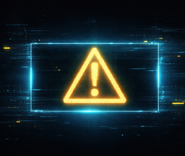 Digitales Warnsymbol mit Ausrufezeichen in einem leuchtenden Dreieck auf dunklem Hintergrund